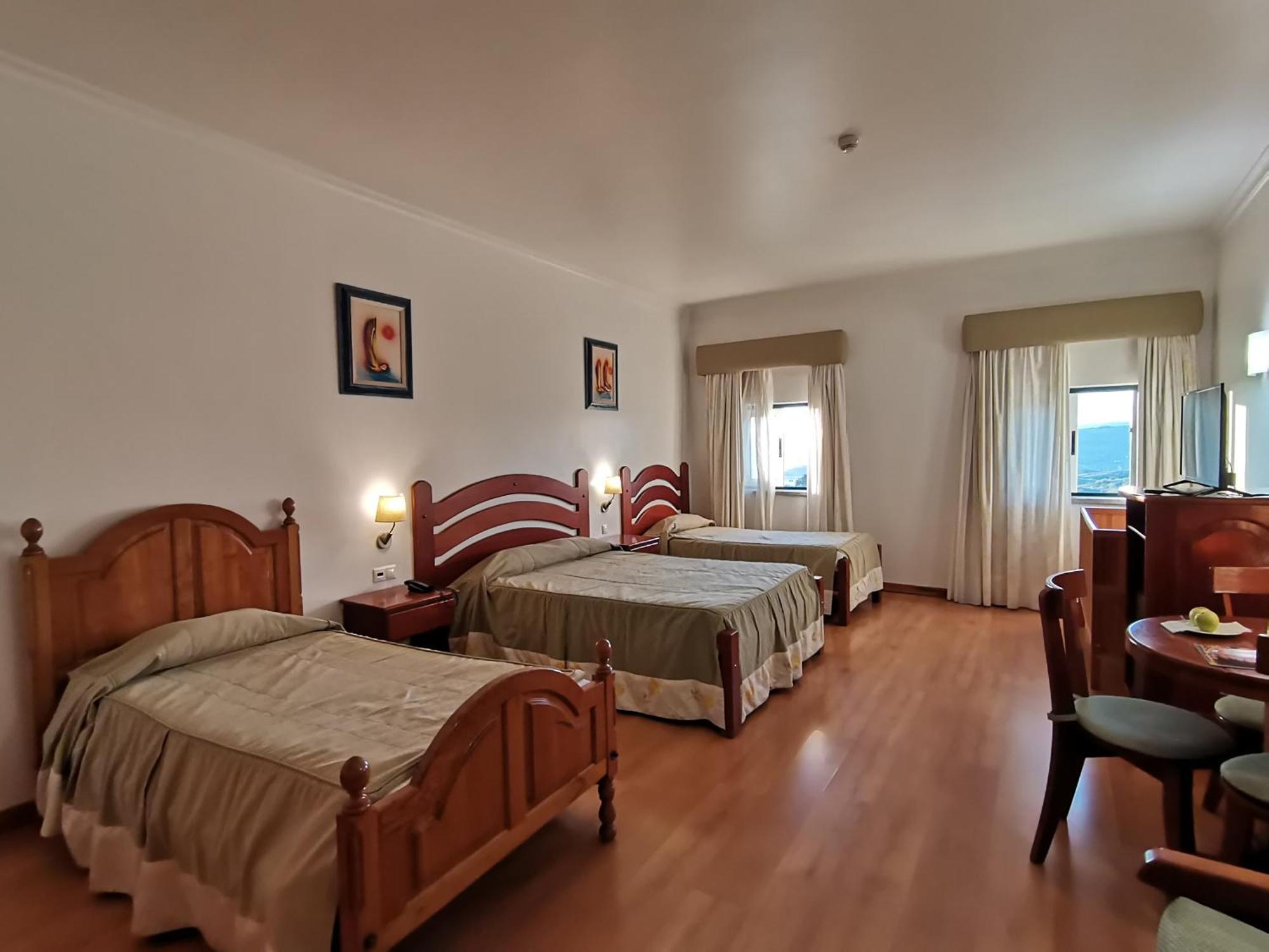 Hotel Quinta Dos Cedros Селорико да Бейра Екстериор снимка