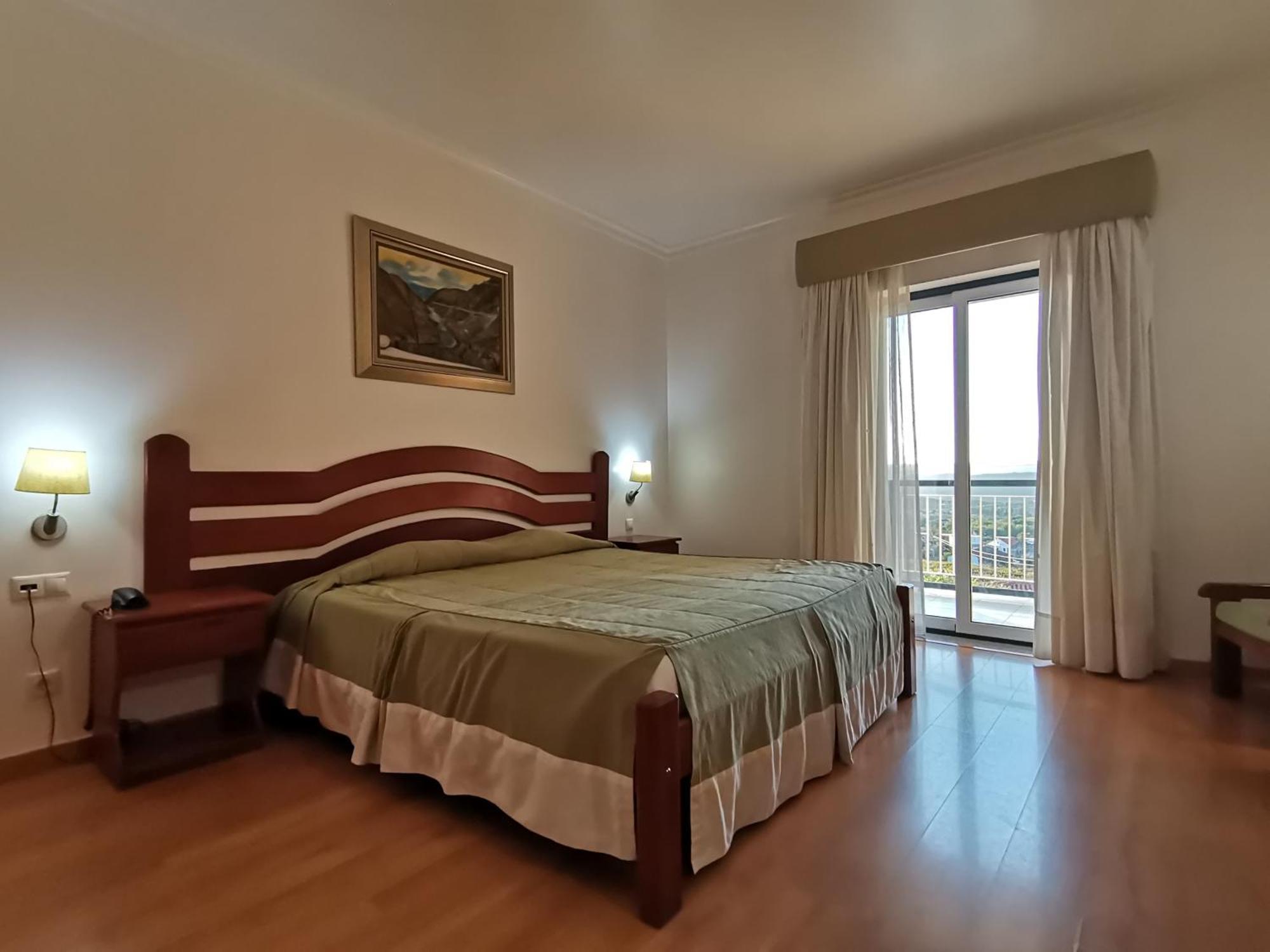 Hotel Quinta Dos Cedros Селорико да Бейра Стая снимка